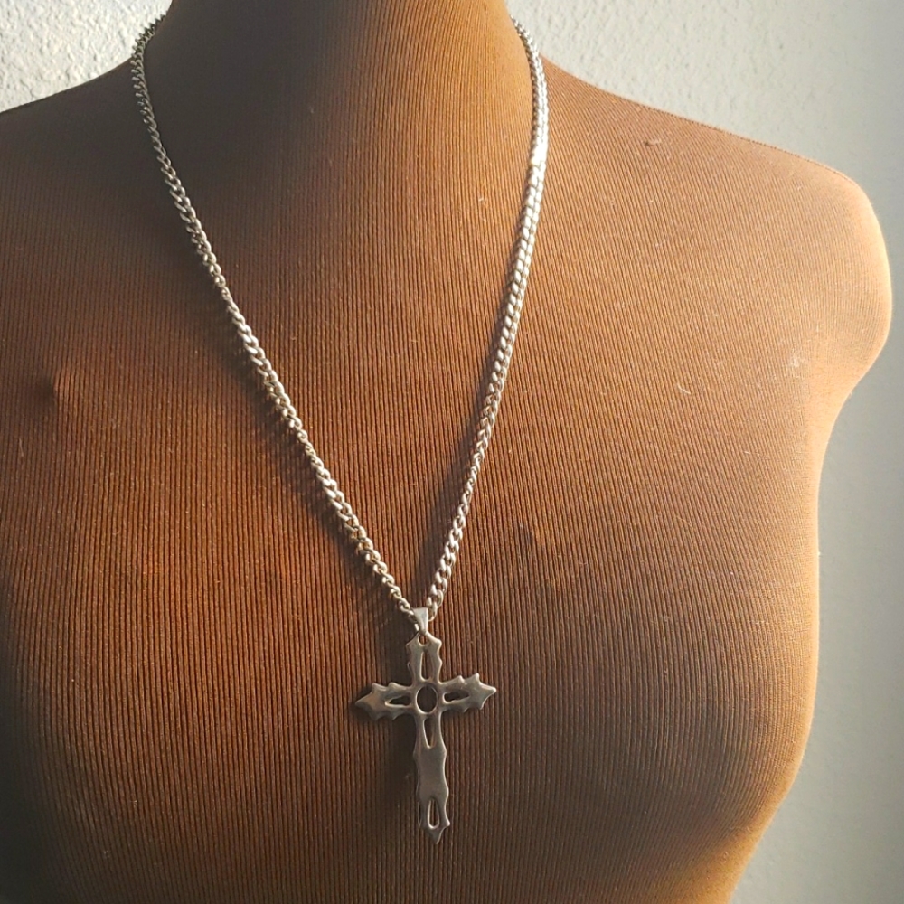 FASHION NECKLACE